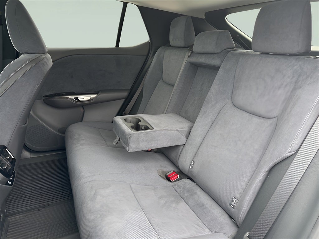 2023 Lexus RZ 450e Luxury