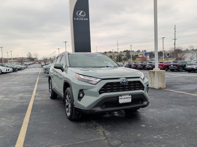 2022 Toyota RAV4 Hybrid XLE Premium