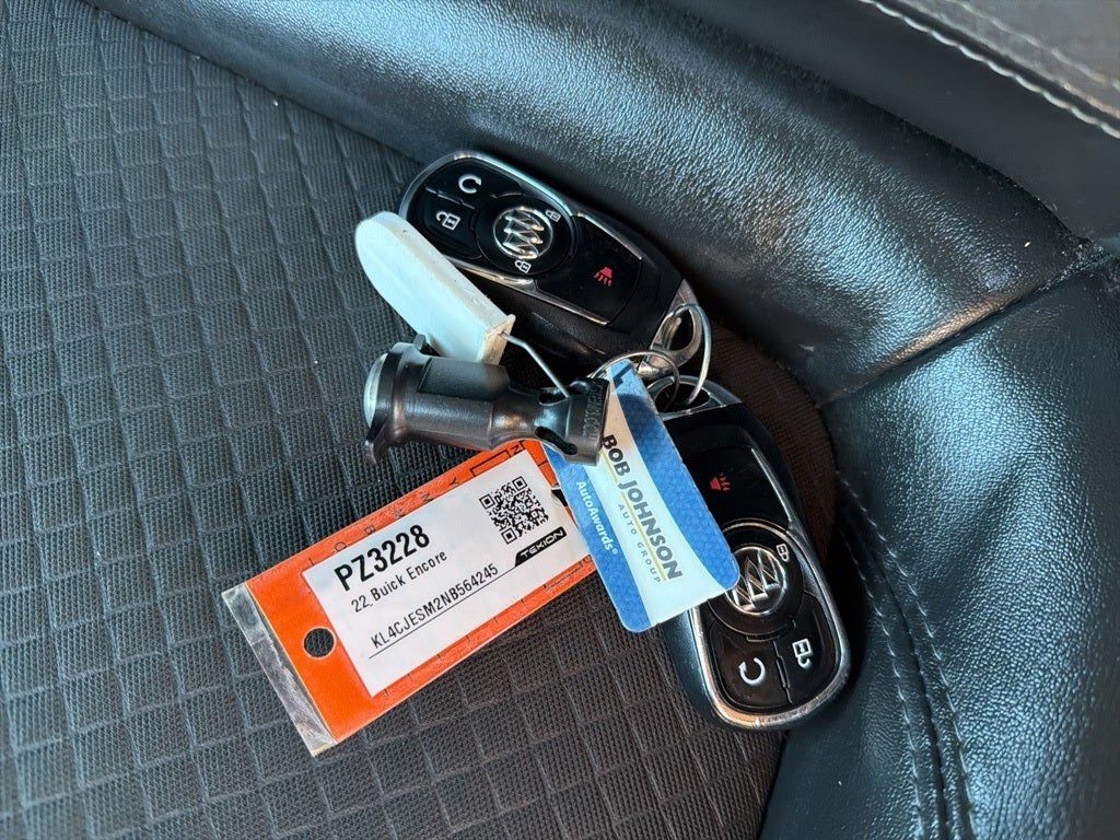 2022 Buick Encore Preferred CARBRAVO!