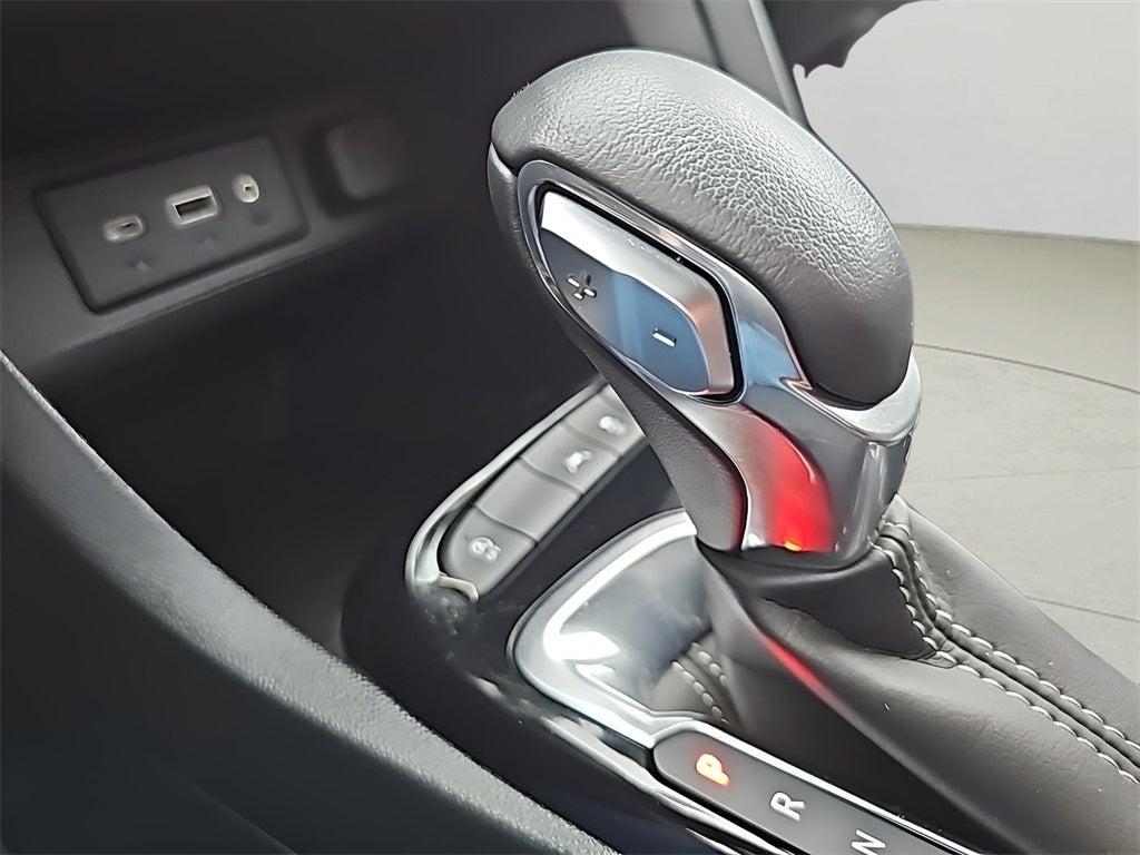 2023 Buick Encore GX Select Remote Start, Heated Seats, Power Liftgate, (CarBr