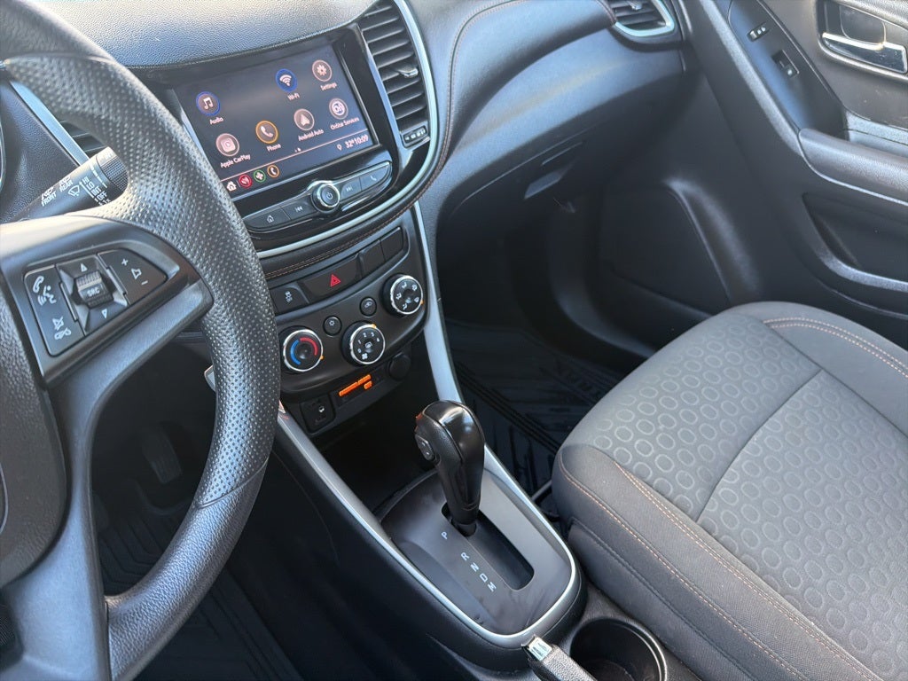 2020 Chevrolet Trax LS CARBRAVO!