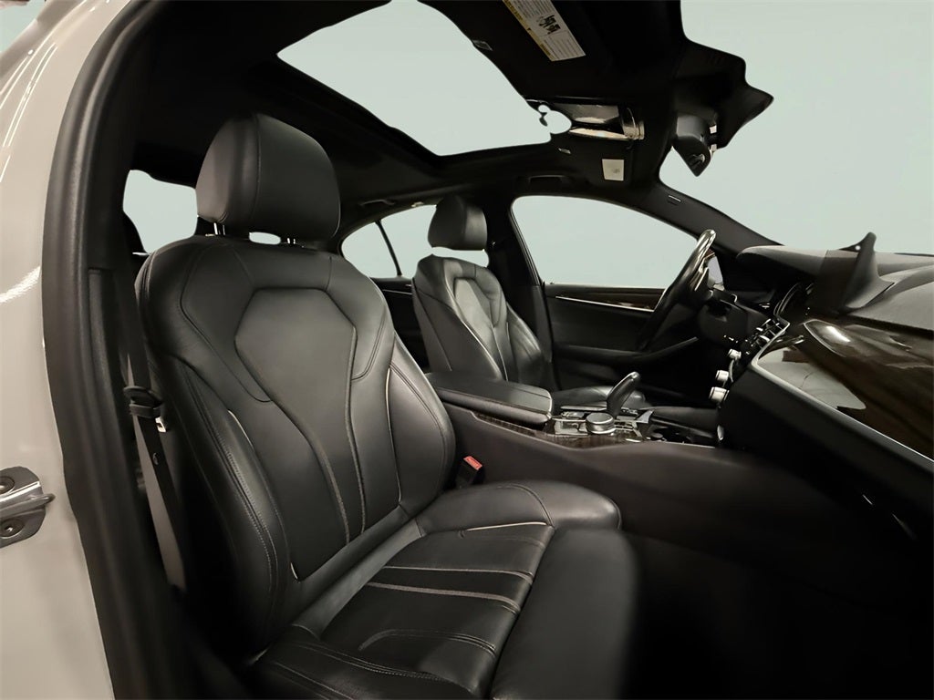 2019 BMW 5 Series 530i xDrive CarBravo