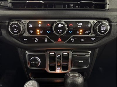 2024 Jeep Wrangler 4-Door Sahara