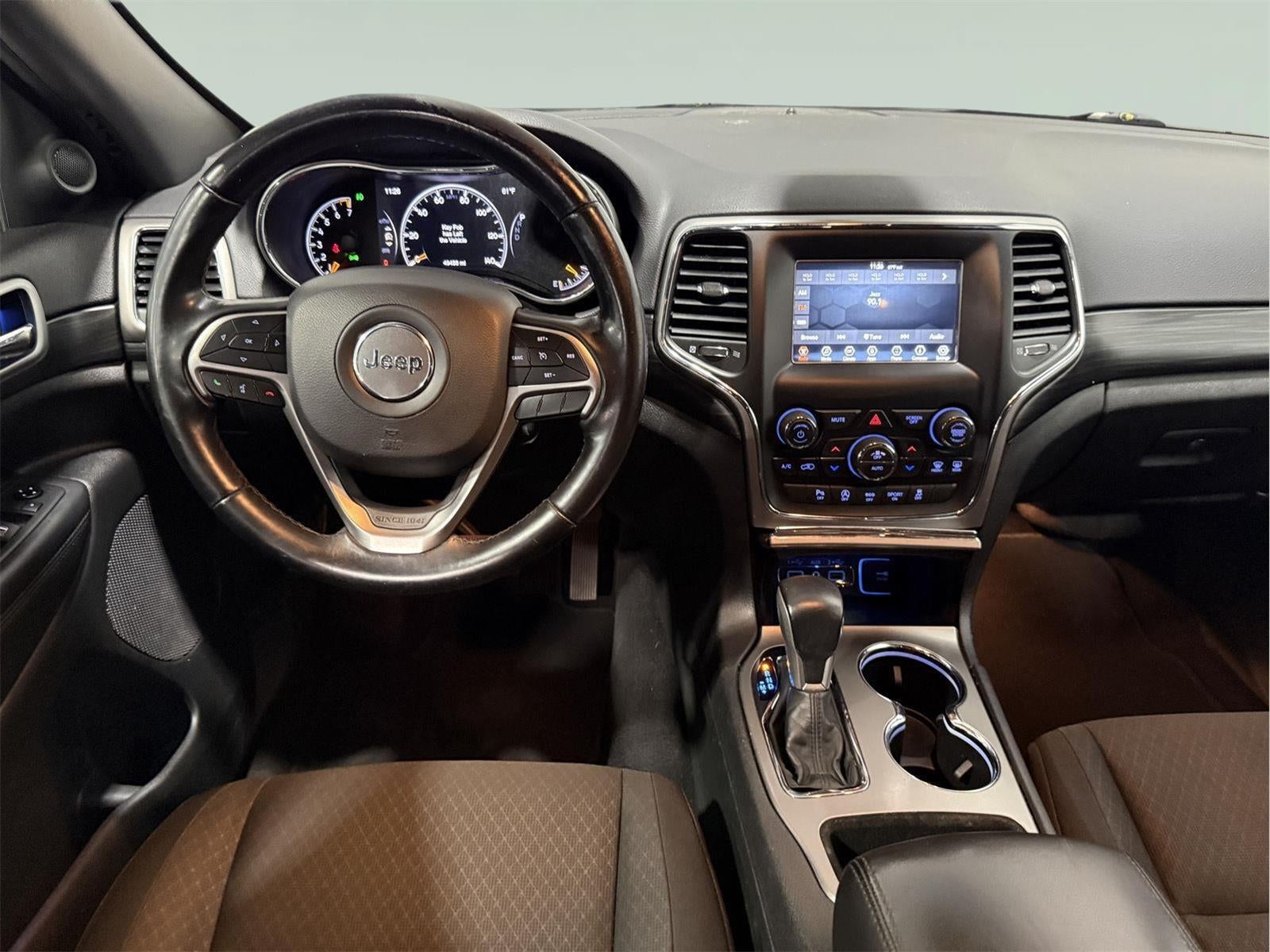 2020 Jeep Grand Cherokee Laredo E 4x2