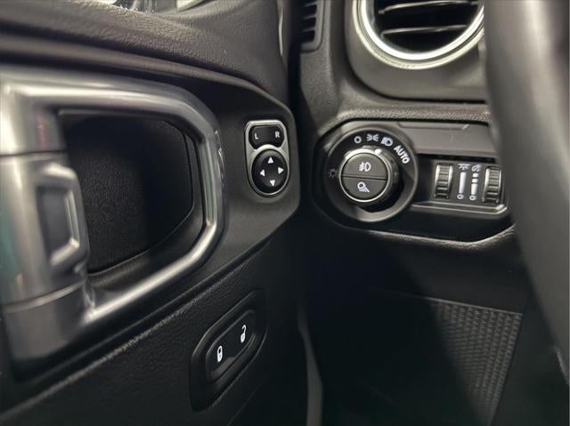 2021 Jeep Gladiator Overland 4x4