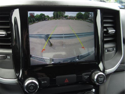 2022 RAM 1500 Big Horn Crew Cab 4x4 5'7' Box