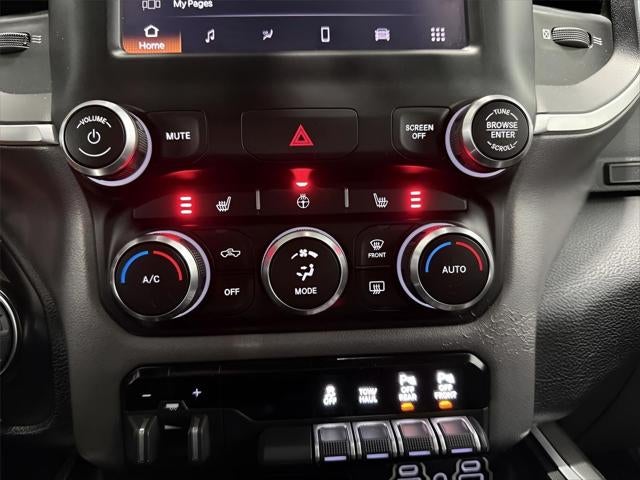 2022 RAM 1500 Big Horn Quad Cab 4x4 6'4' Box