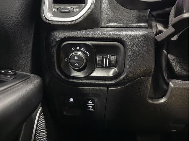 2019 RAM 1500 Big Horn/Lone Star Crew Cab 4x4 5'7' Box