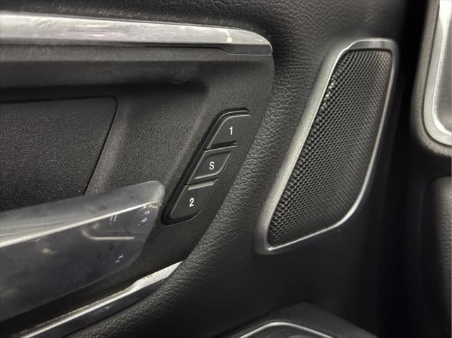 2023 RAM 1500 Laramie Crew Cab 4x4 5'7' Box