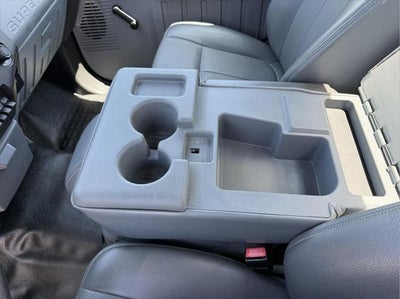 2015 Ford F-350 Chassis 2WD Reg Cab 165 WB 84 CA XL