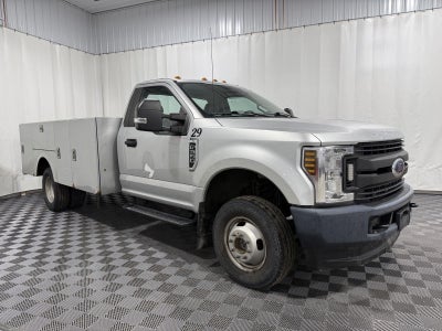 2018 Ford F-350 Chassis XL