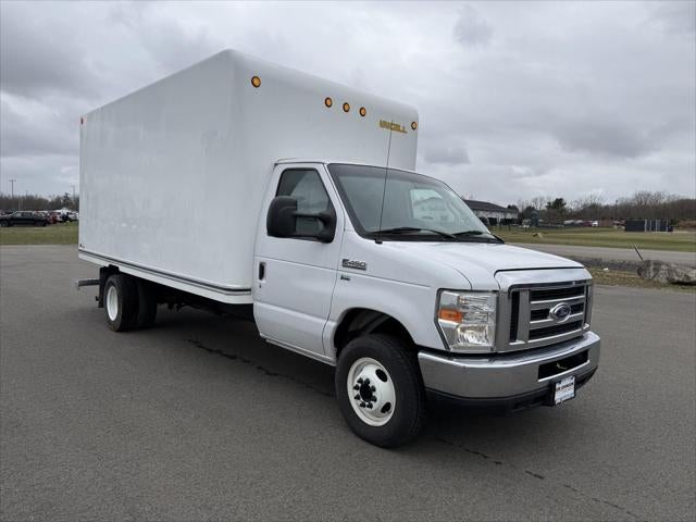2019 Ford E-450 Cutaway E-450 DRW 158 WB
