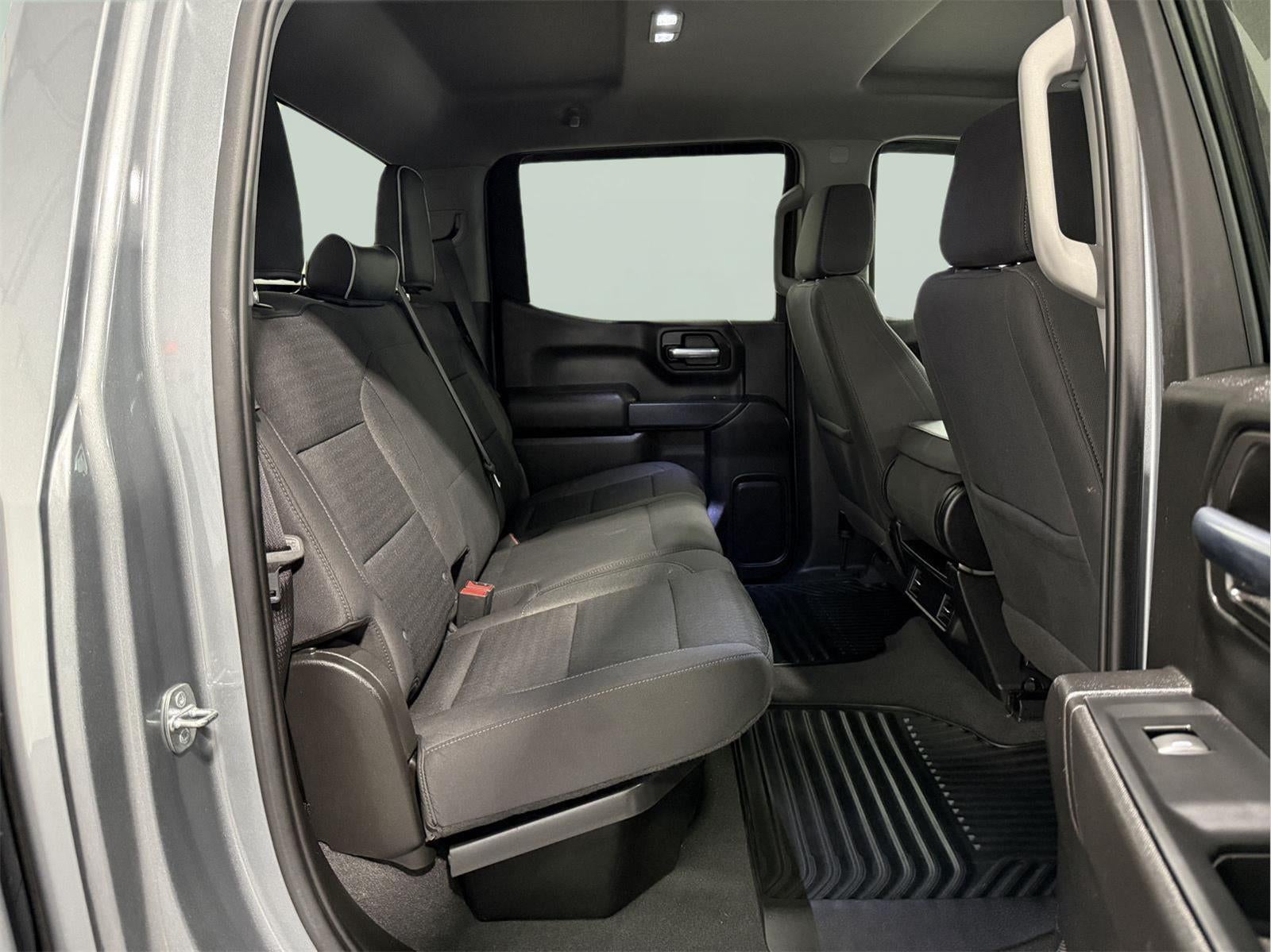 2023 Chevrolet Silverado 1500 4WD Crew Cab Short Bed Custom