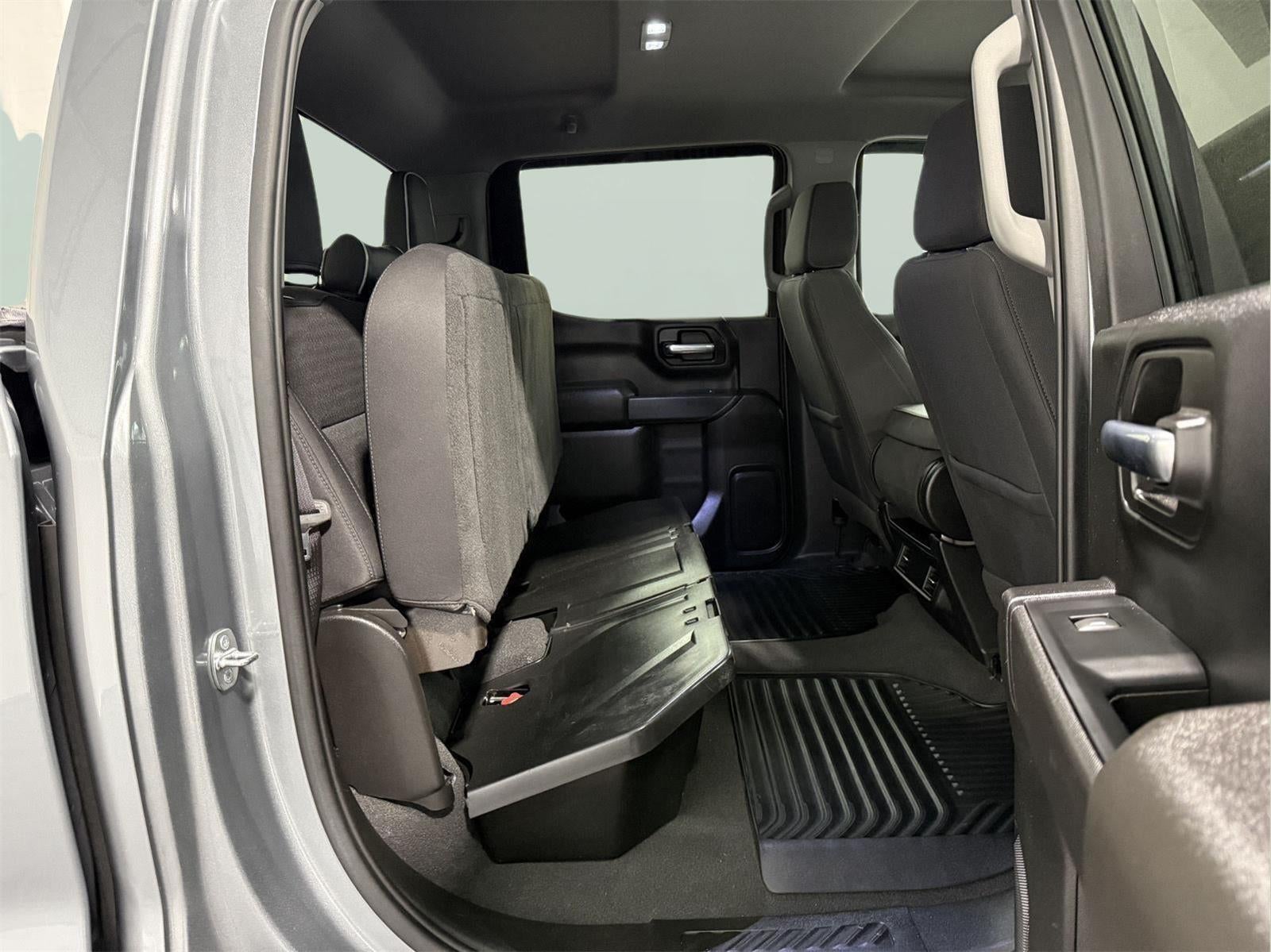 2023 Chevrolet Silverado 1500 4WD Crew Cab Short Bed Custom