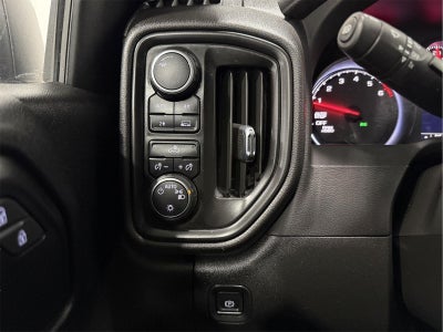2023 Chevrolet Silverado 1500 4WD Crew Cab Short Bed Custom