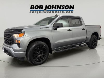 2023 Chevrolet Silverado 1500 4WD Crew Cab Short Bed Custom