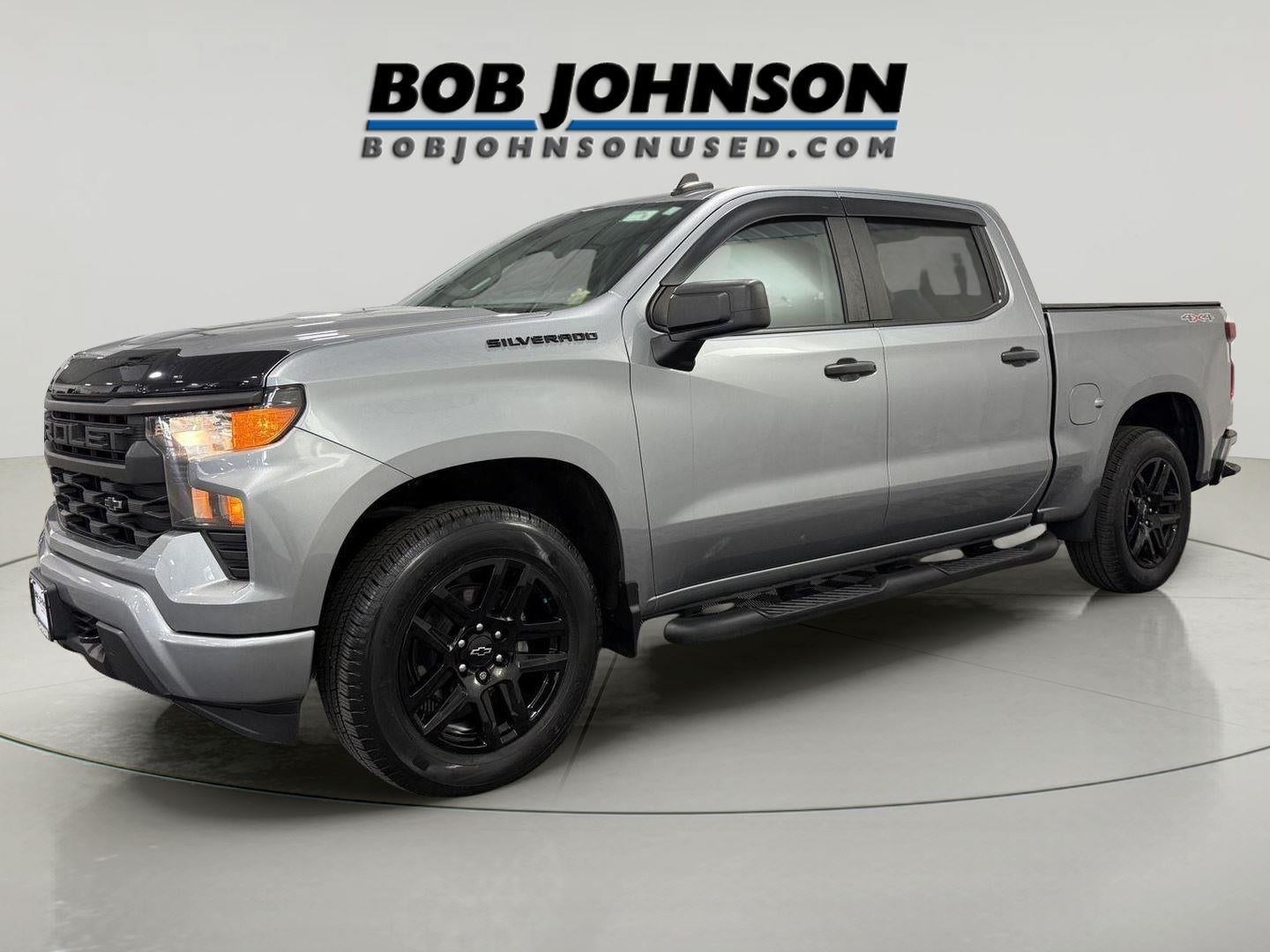 2023 Chevrolet Silverado 1500 4WD Crew Cab Short Bed Custom