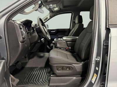2023 Chevrolet Silverado 1500 4WD Crew Cab Short Bed Custom