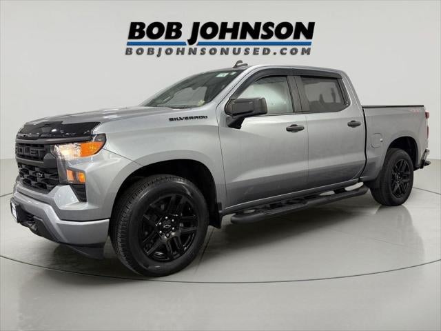 2023 Chevrolet Silverado 1500 4WD Crew Cab Short Bed Custom