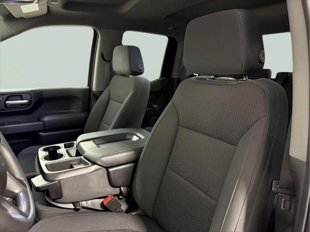 2021 Chevrolet Silverado 1500 4WD Double Cab Standard Bed Custom
