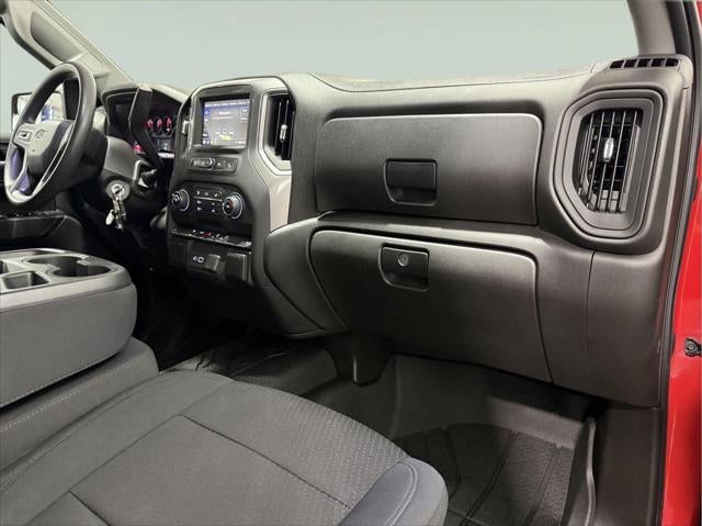 2021 Chevrolet Silverado 1500 4WD Double Cab Standard Bed Custom