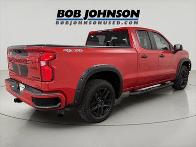 2021 Chevrolet Silverado 1500 4WD Double Cab Standard Bed Custom