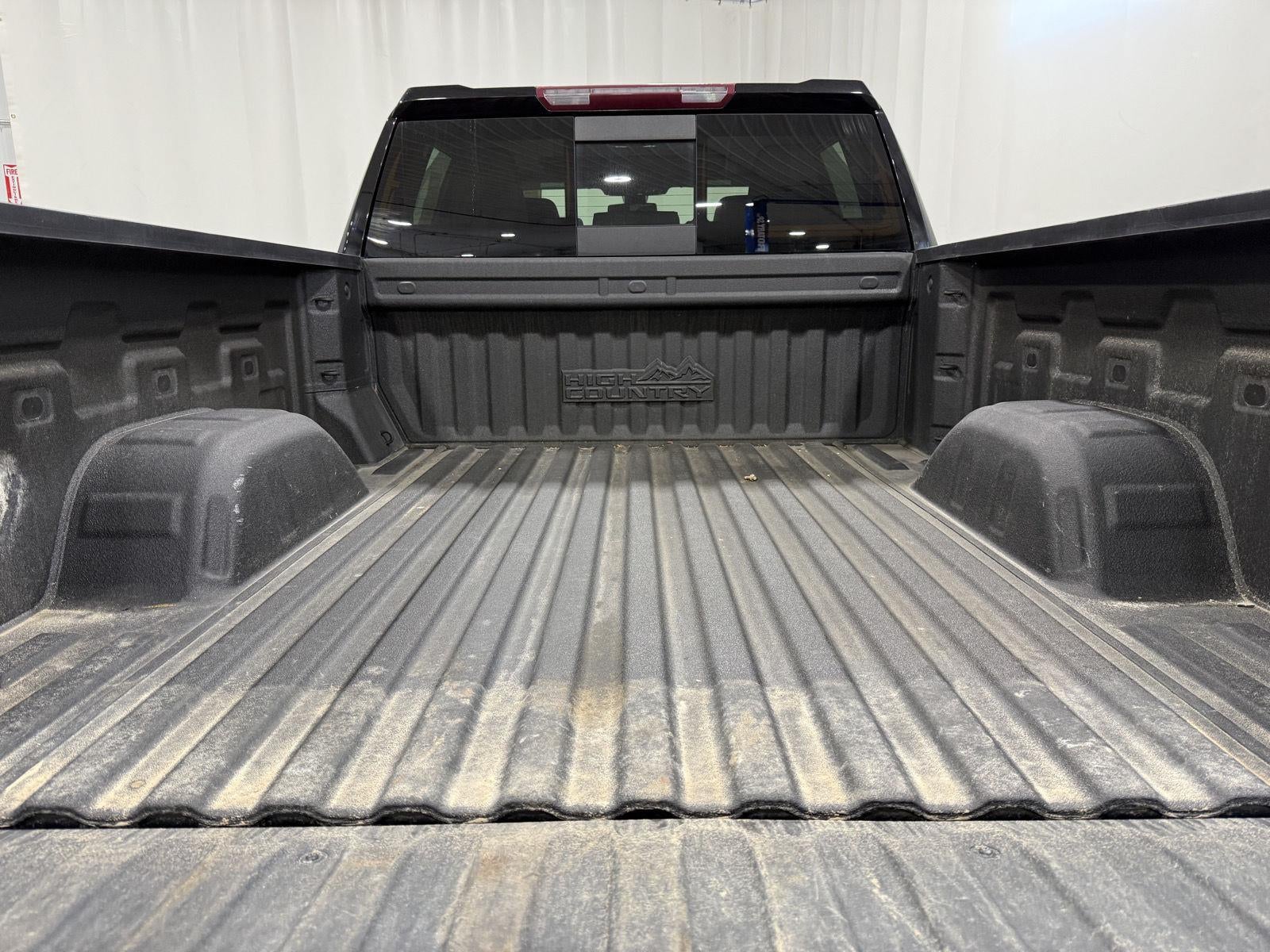 2022 Chevrolet Silverado 1500 LTD 4WD Crew Cab Standard Bed High Country