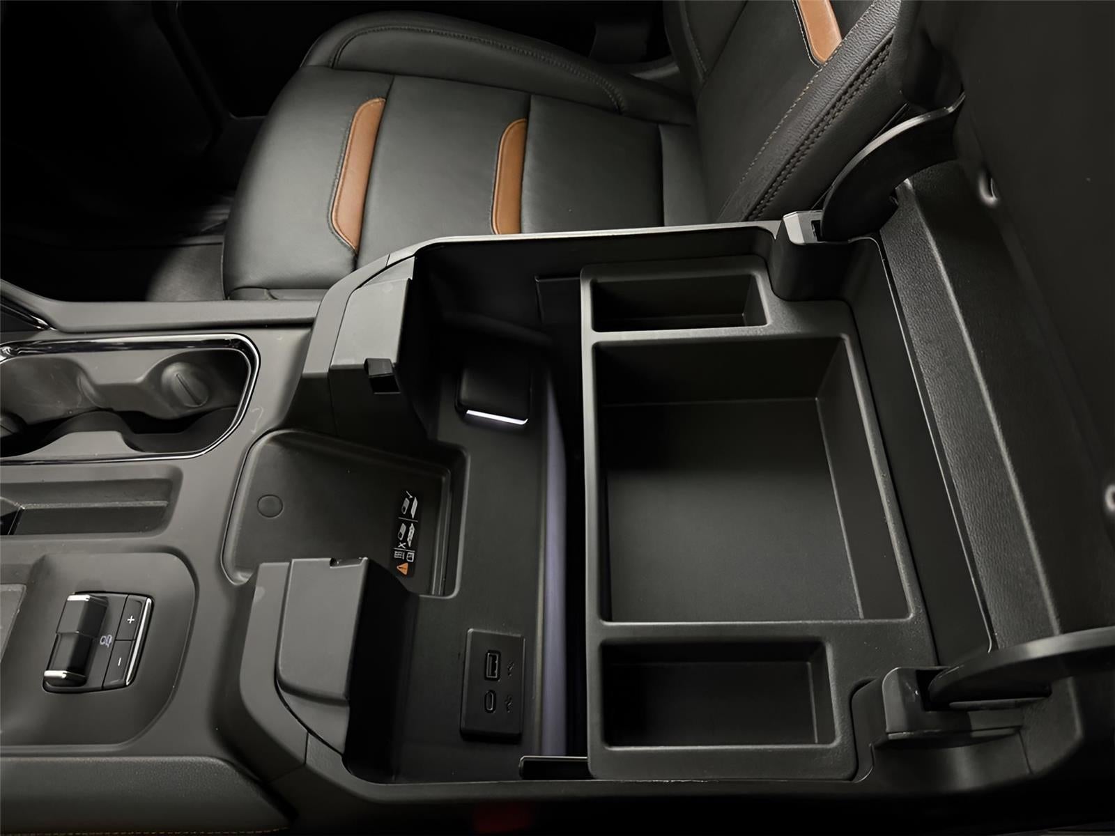 2025 GMC Sierra 2500HD 4WD Crew Cab Standard Bed AT4