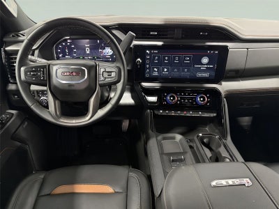 2025 GMC Sierra 2500HD 4WD Crew Cab Standard Bed AT4