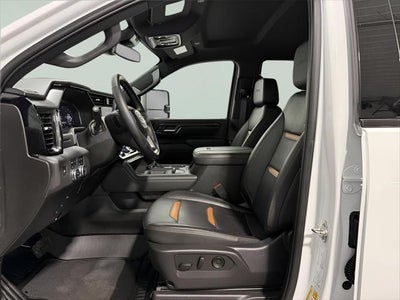 2025 GMC Sierra 2500HD 4WD Crew Cab Standard Bed AT4
