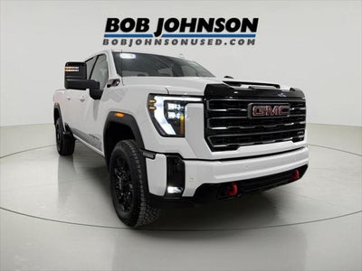2025 GMC Sierra 2500HD 4WD Crew Cab Standard Bed AT4