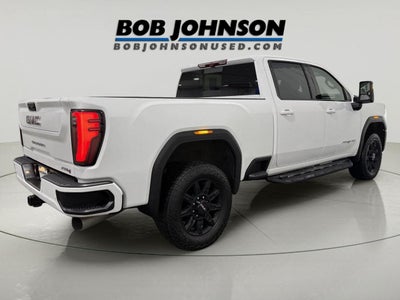 2024 GMC Sierra 2500HD 4WD Crew Cab Standard Bed AT4