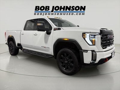 2024 GMC Sierra 2500HD 4WD Crew Cab Standard Bed AT4
