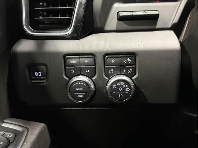 2024 GMC Sierra 2500HD 4WD Crew Cab Standard Bed Denali