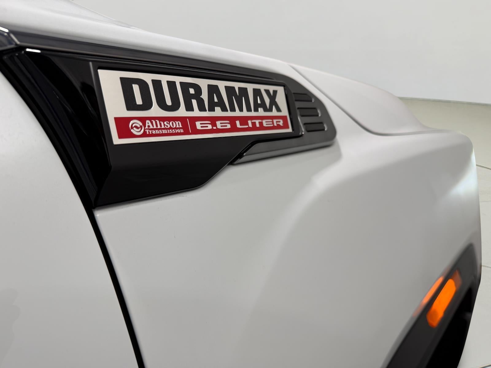 2025 GMC Sierra 2500HD 4WD Crew Cab Standard Bed AT4