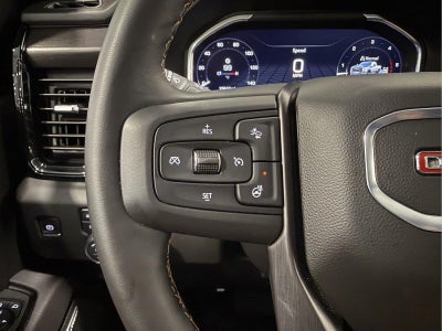 2025 GMC Sierra 2500HD 4WD Crew Cab Standard Bed AT4