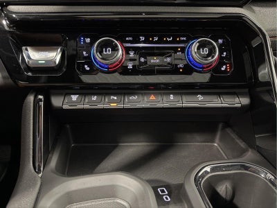 2025 GMC Sierra 2500HD 4WD Crew Cab Standard Bed AT4