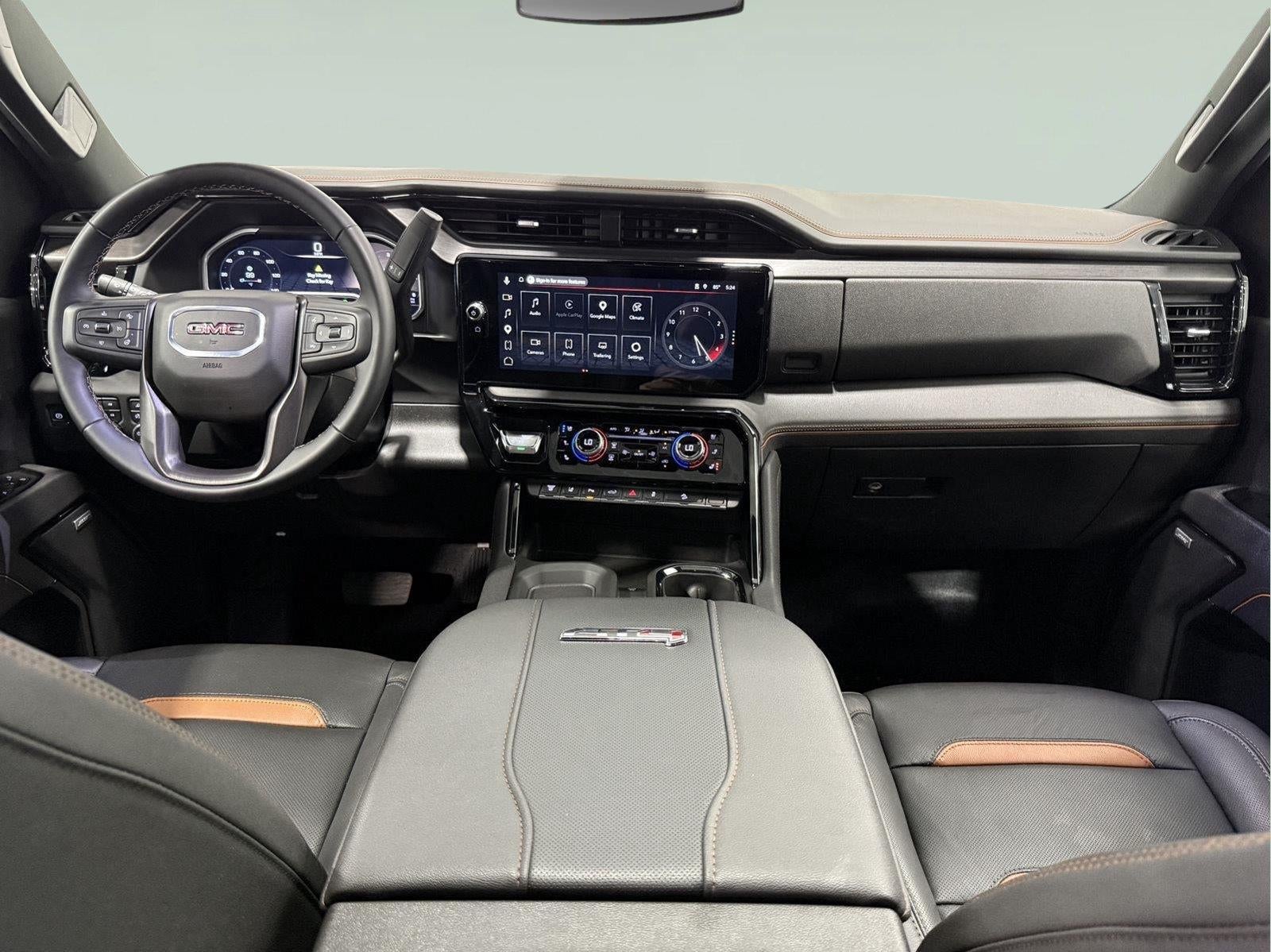 2025 GMC Sierra 2500HD 4WD Crew Cab Standard Bed AT4