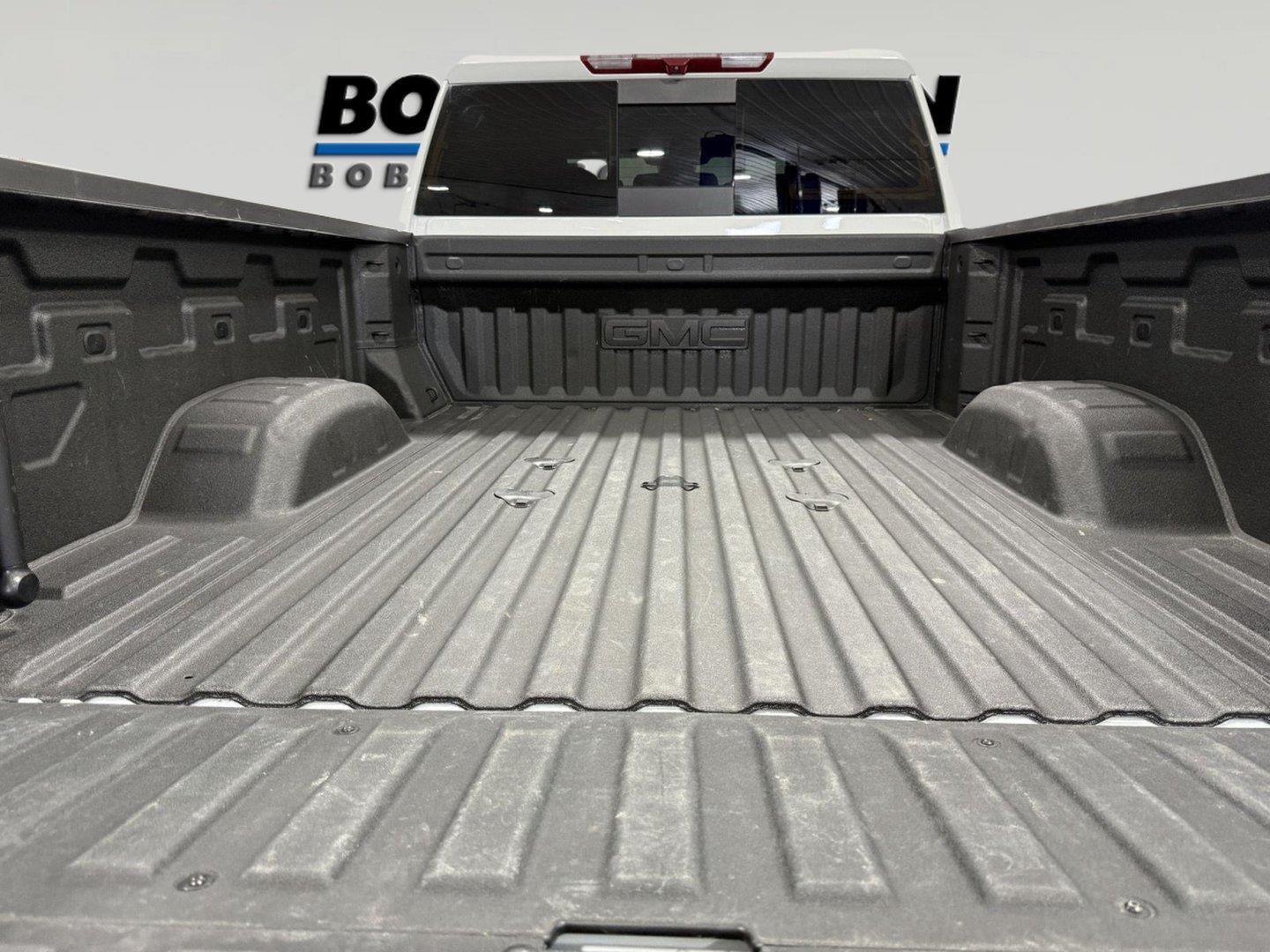 2025 GMC Sierra 2500HD 4WD Crew Cab Standard Bed AT4