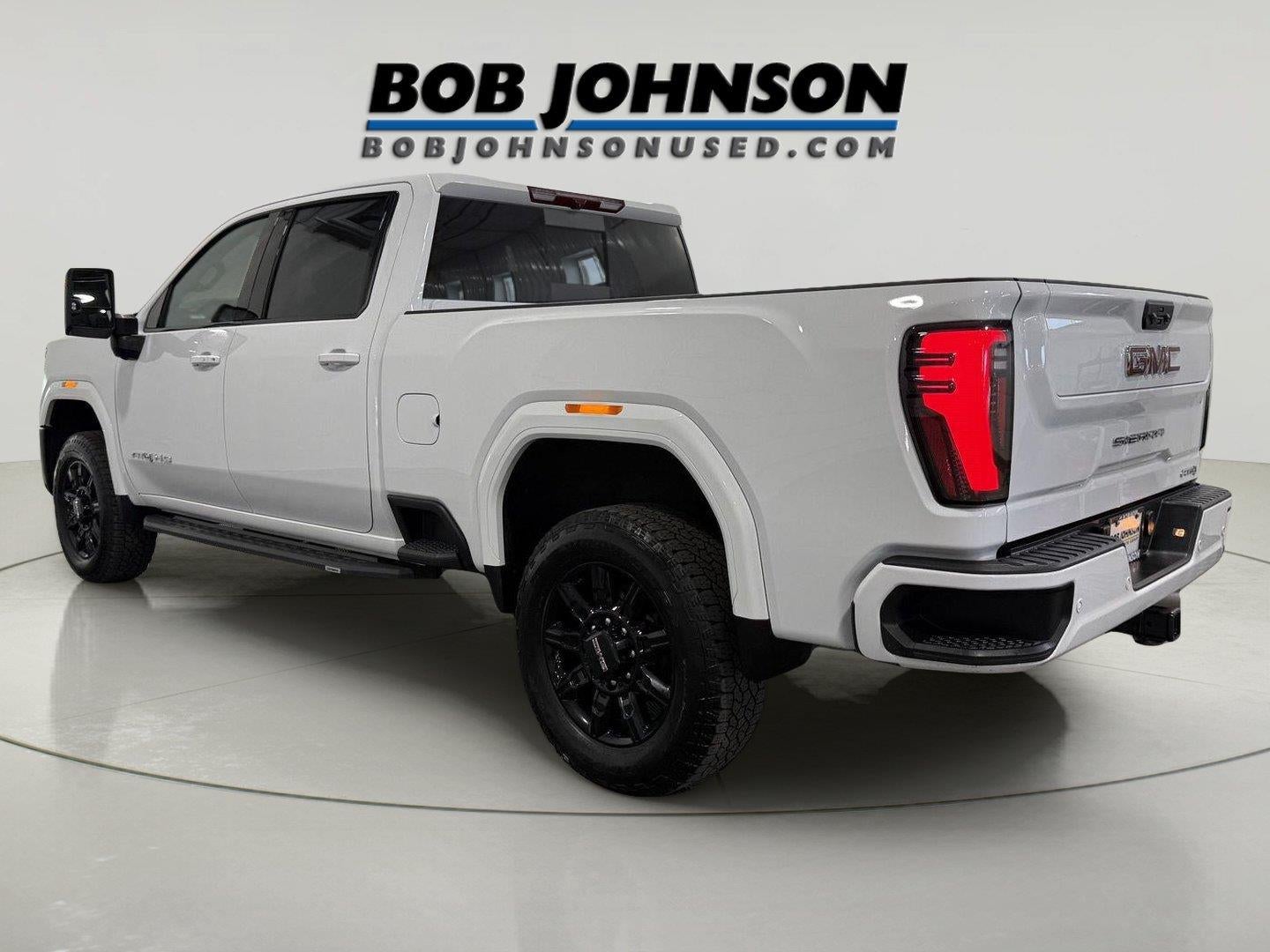 2025 GMC Sierra 2500HD 4WD Crew Cab Standard Bed AT4