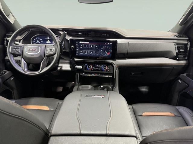 2025 GMC Sierra 2500HD 4WD Crew Cab Standard Bed AT4