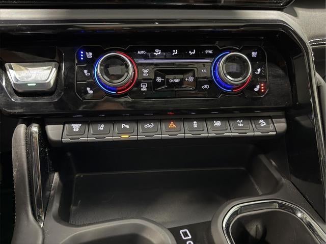 2025 GMC Sierra 2500HD Crew Cab, Standard Bed, AT4X, 4WD