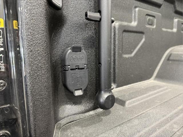 2025 GMC Sierra 2500HD Crew Cab, Standard Bed, AT4X, 4WD