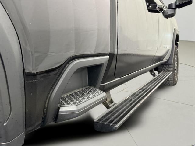 2025 GMC Sierra 2500HD Crew Cab, Standard Bed, AT4X, 4WD