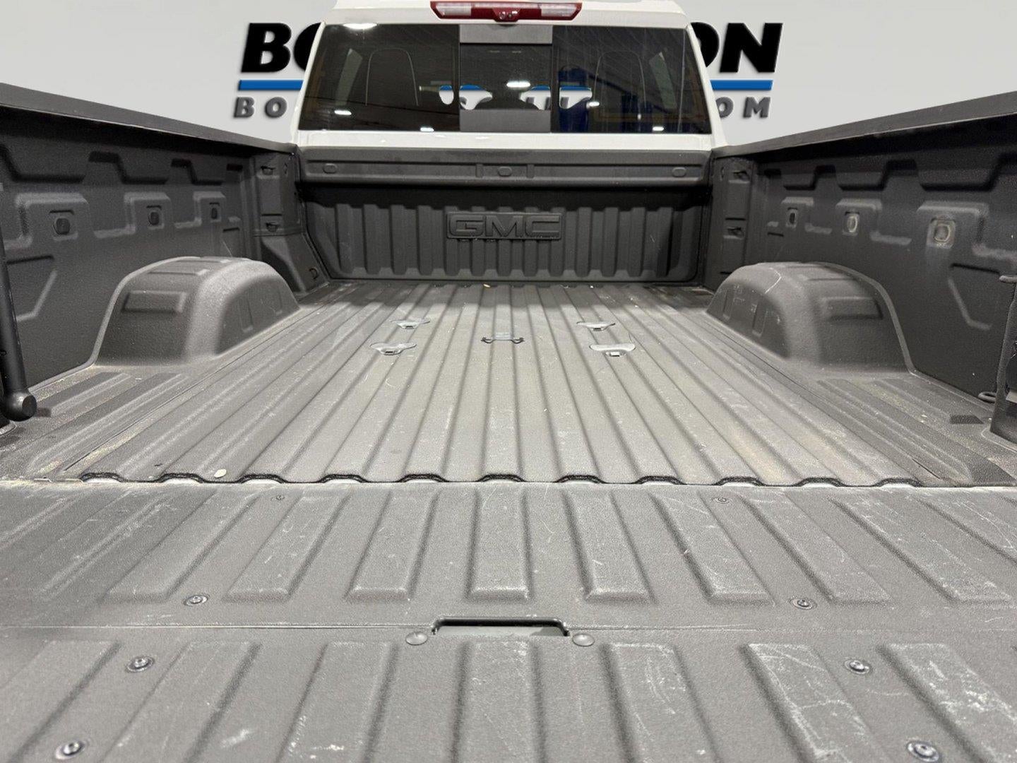 2025 GMC Sierra 2500HD Crew Cab, Standard Bed, AT4X, 4WD