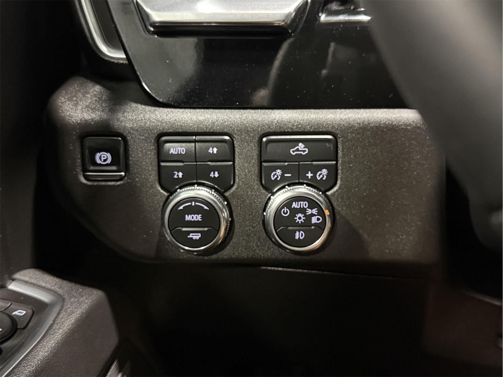 2025 GMC Sierra 1500 Crew Cab, Short Bed, Elevation, 4WD