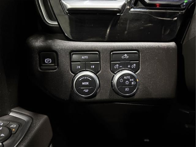 2022 GMC Sierra 1500 4WD Crew Cab Short Box Elevation