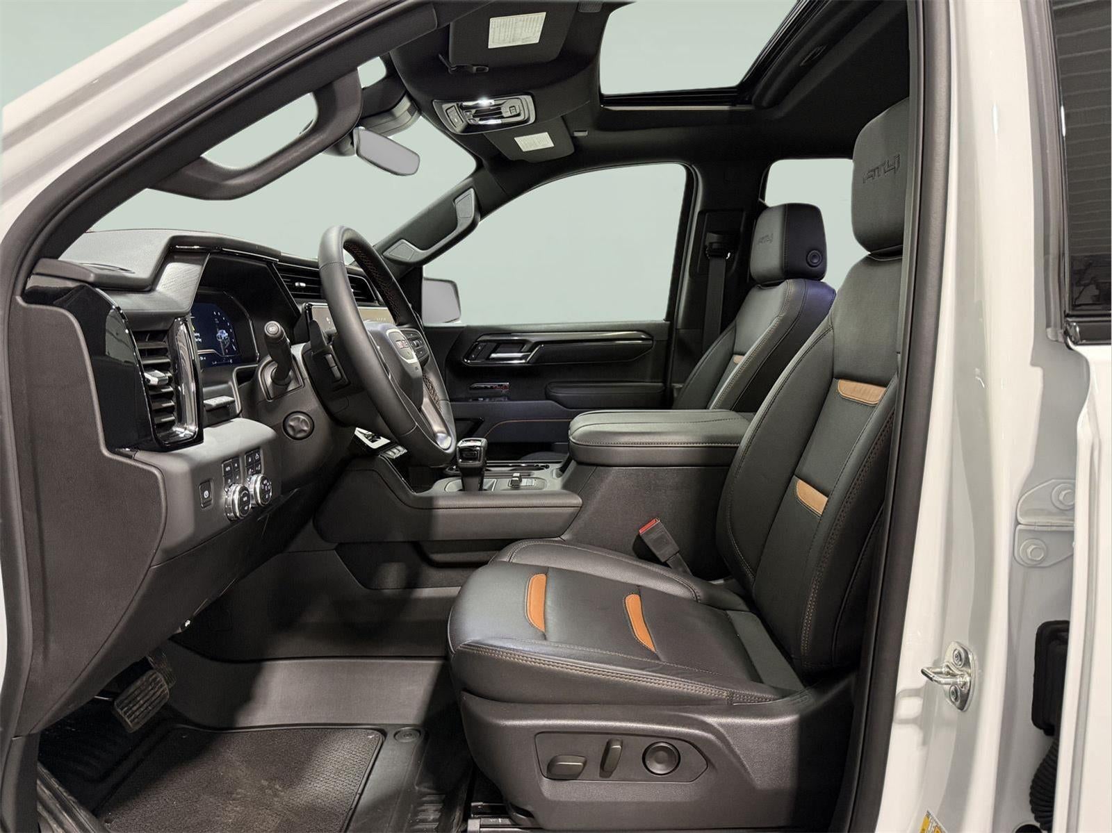 2025 GMC Sierra 1500 4WD Crew Cab Short Box AT4