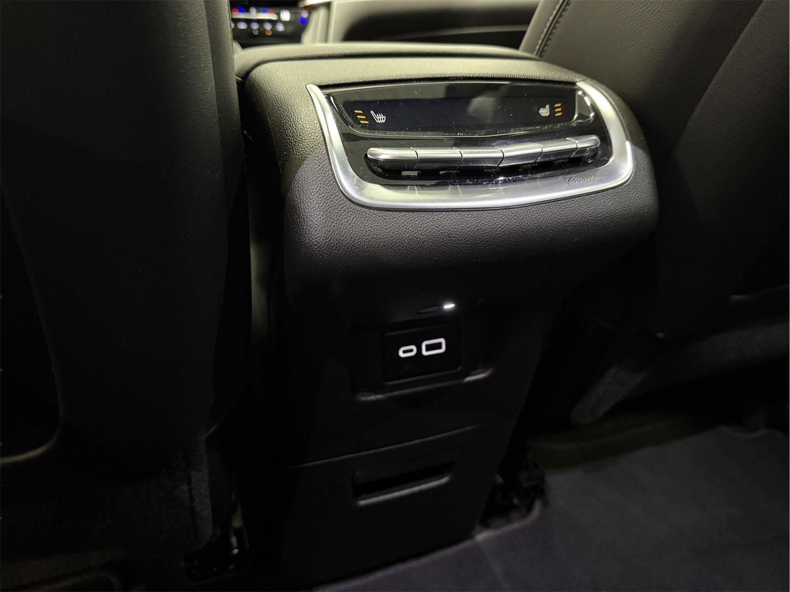 2024 Cadillac XT6 Sport