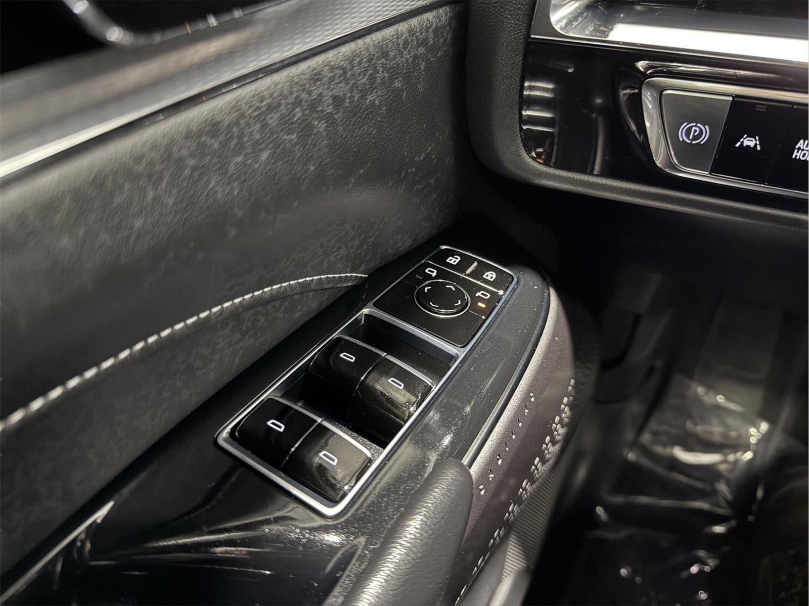 2024 Cadillac LYRIQ Tech RWD